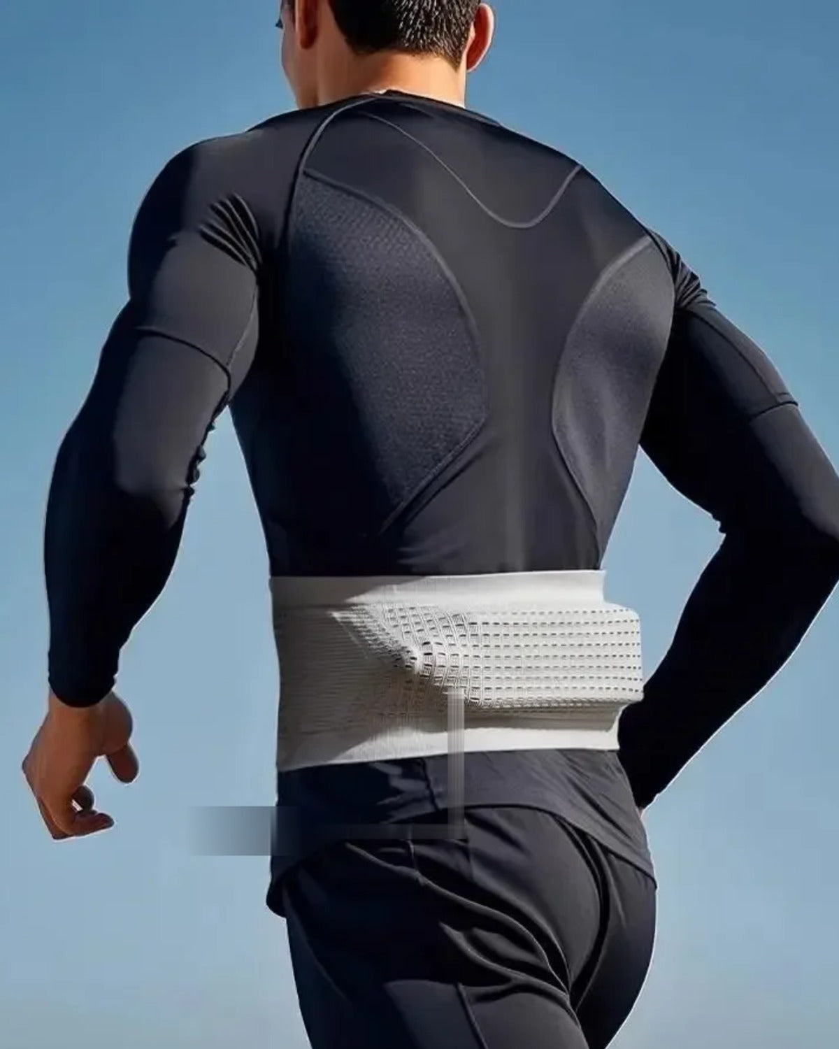 Stride running belt in Cloud Grey, back view